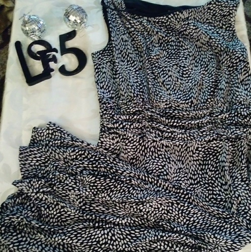 Re-Posh Pretty Black Dress